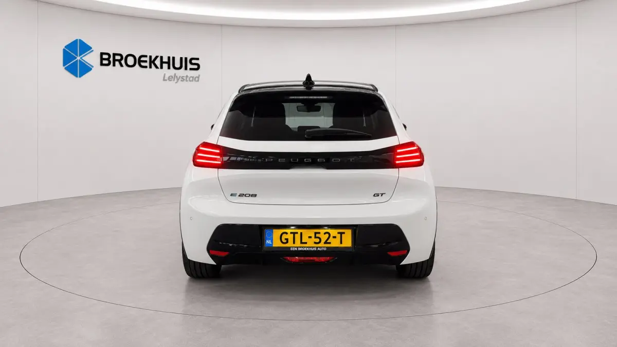 EV 50KWH 136PK GT PACK AUTOMAAT SOH 100% / NAVI / LEDER / CLIMA / PDC / 17" LMV / CAMERA / ALCANTARA / PANO. DAK / KEYLESS / I-COCKPIT / FULL-LED / NIEUWSTAAT !!