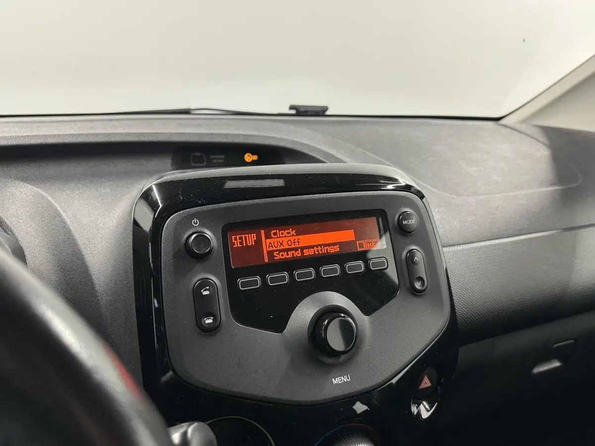 1.0 VTi Feel AIRCO 5 DEURS CRUISE 82000 KM!!