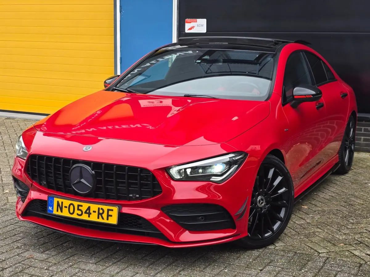 200 AMG 45 Look / Leder / Memory / Elek Stoelen / Camera / Open Pano / Led / Pdc / 19 Inch