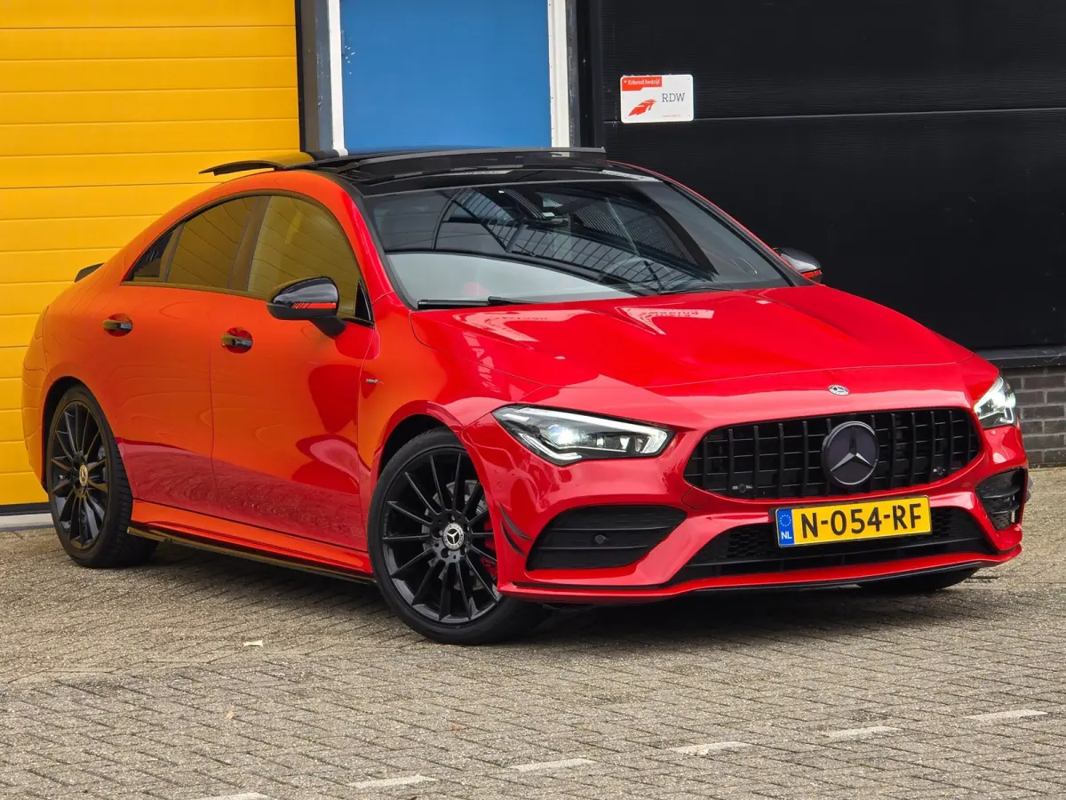 200 AMG 45 Look / Leder / Memory / Elek Stoelen / Camera / Open Pano / Led / Pdc / 19 Inch