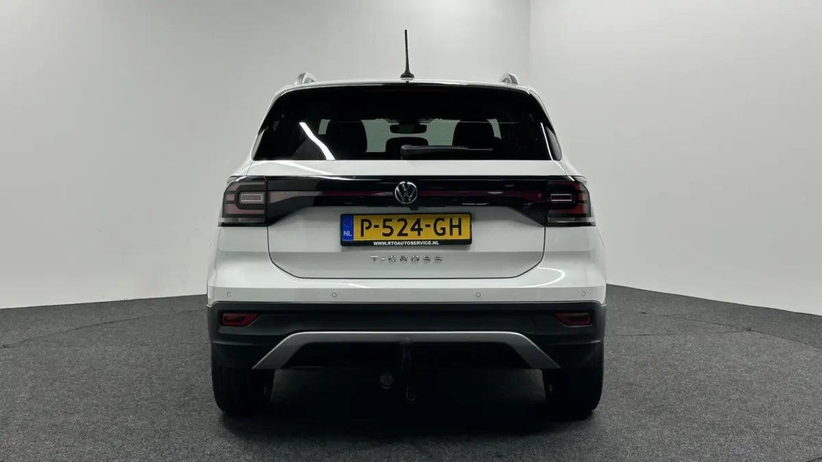 1.5 TSI Style Business CAMERA NAVI CARPLAY TREKHAAK ADAPTIVE CRUISE.