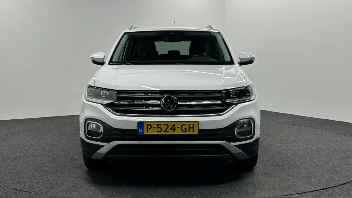 1.5 TSI Style Business CAMERA NAVI CARPLAY TREKHAAK ADAPTIVE CRUISE.