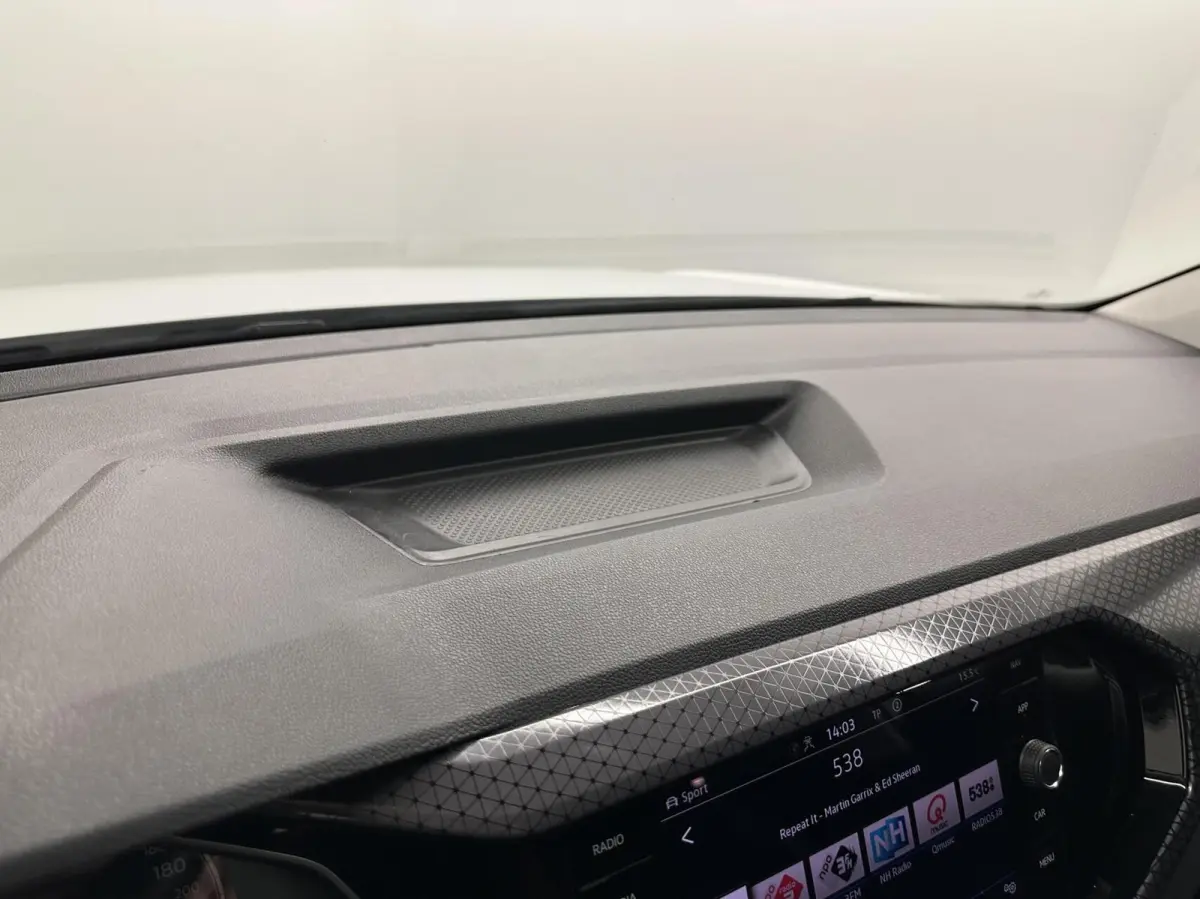 1.5 TSI Style Business CAMERA NAVI CARPLAY TREKHAAK ADAPTIVE CRUISE.
