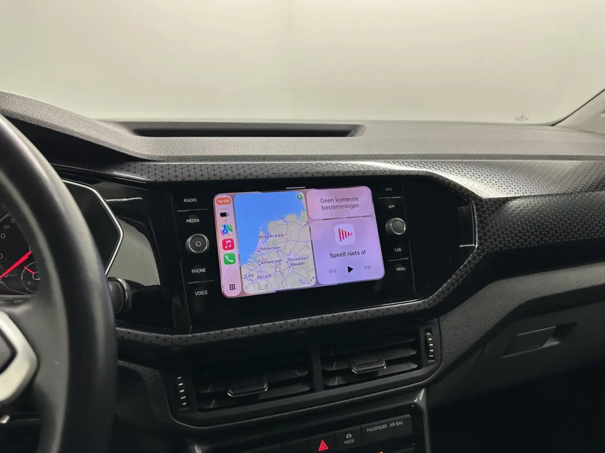 1.5 TSI Style Business CAMERA NAVI CARPLAY TREKHAAK ADAPTIVE CRUISE.