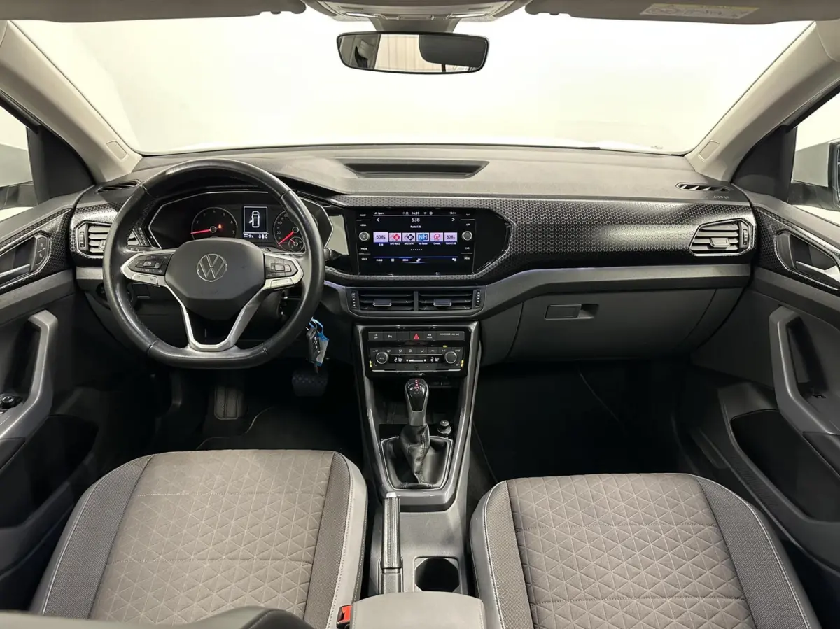 1.5 TSI Style Business CAMERA NAVI CARPLAY TREKHAAK ADAPTIVE CRUISE.