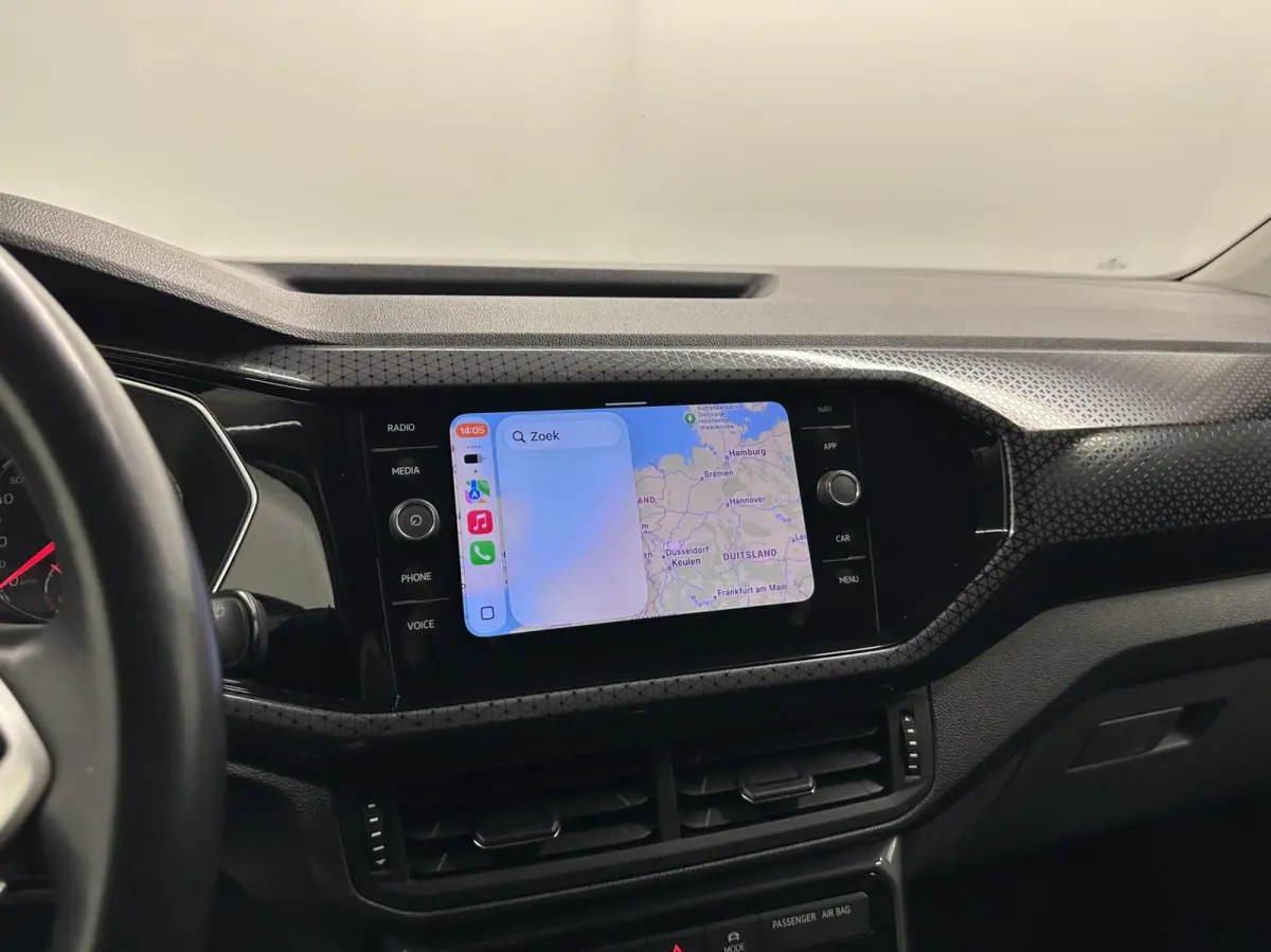 1.5 TSI Style Business CAMERA NAVI CARPLAY TREKHAAK ADAPTIVE CRUISE.