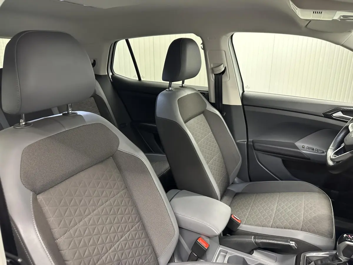 1.5 TSI Style Business CAMERA NAVI CARPLAY TREKHAAK ADAPTIVE CRUISE.