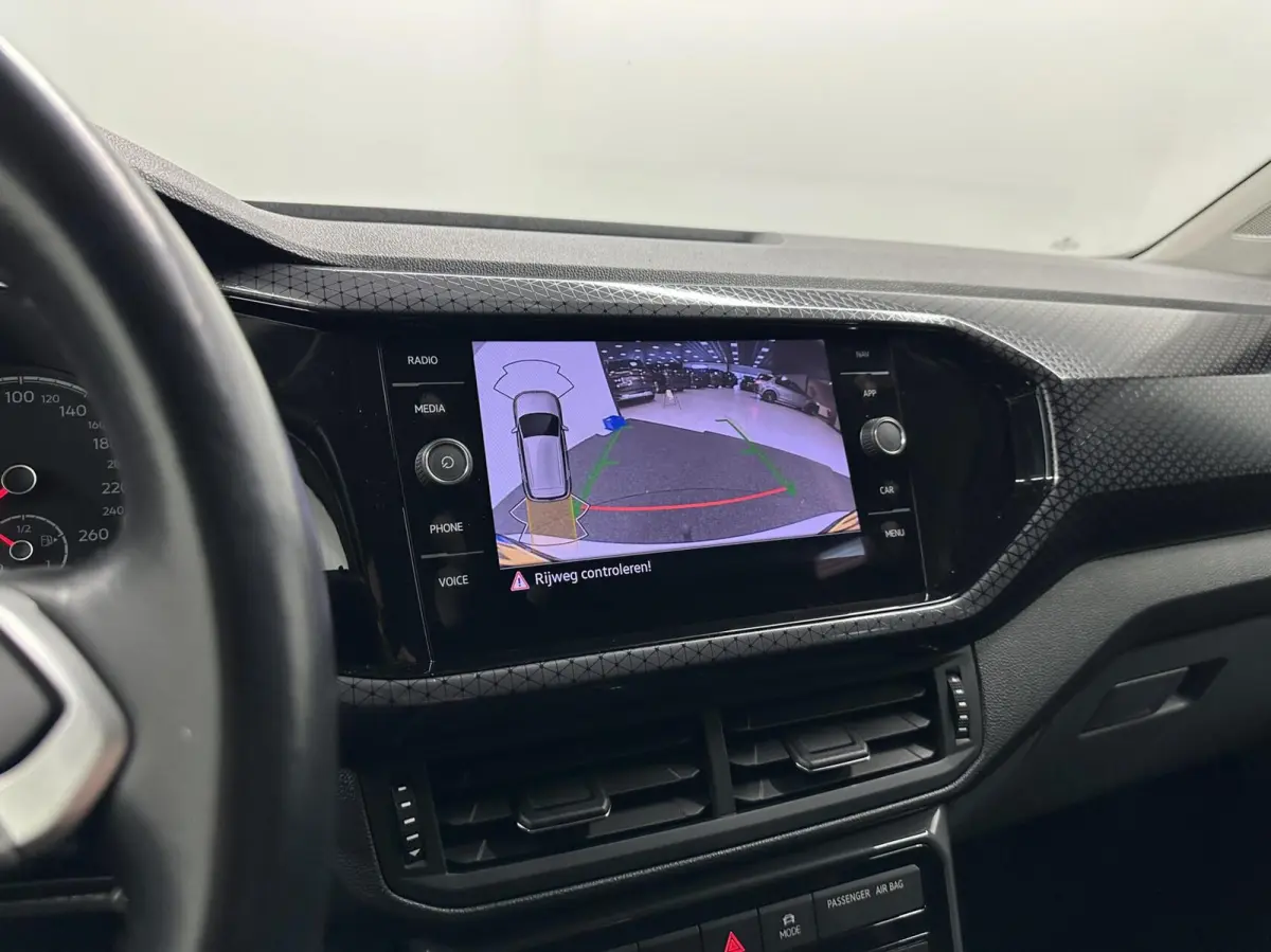 1.5 TSI Style Business CAMERA NAVI CARPLAY TREKHAAK ADAPTIVE CRUISE.
