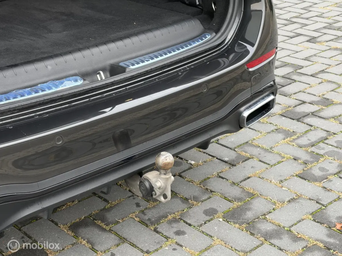 300 e AMG Premium Plus|Trekhk|Pano