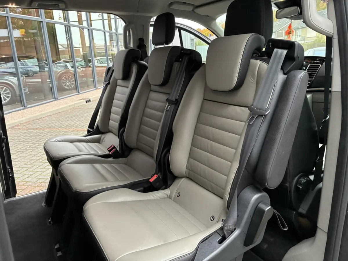 Tourneo 320 1.0 AUTOM PHEV 8 PERSOONS 21 EERSTE EIGENAAR VOL OPTIES LED CARPLAY LEER CAMERA PDC CRUISE
