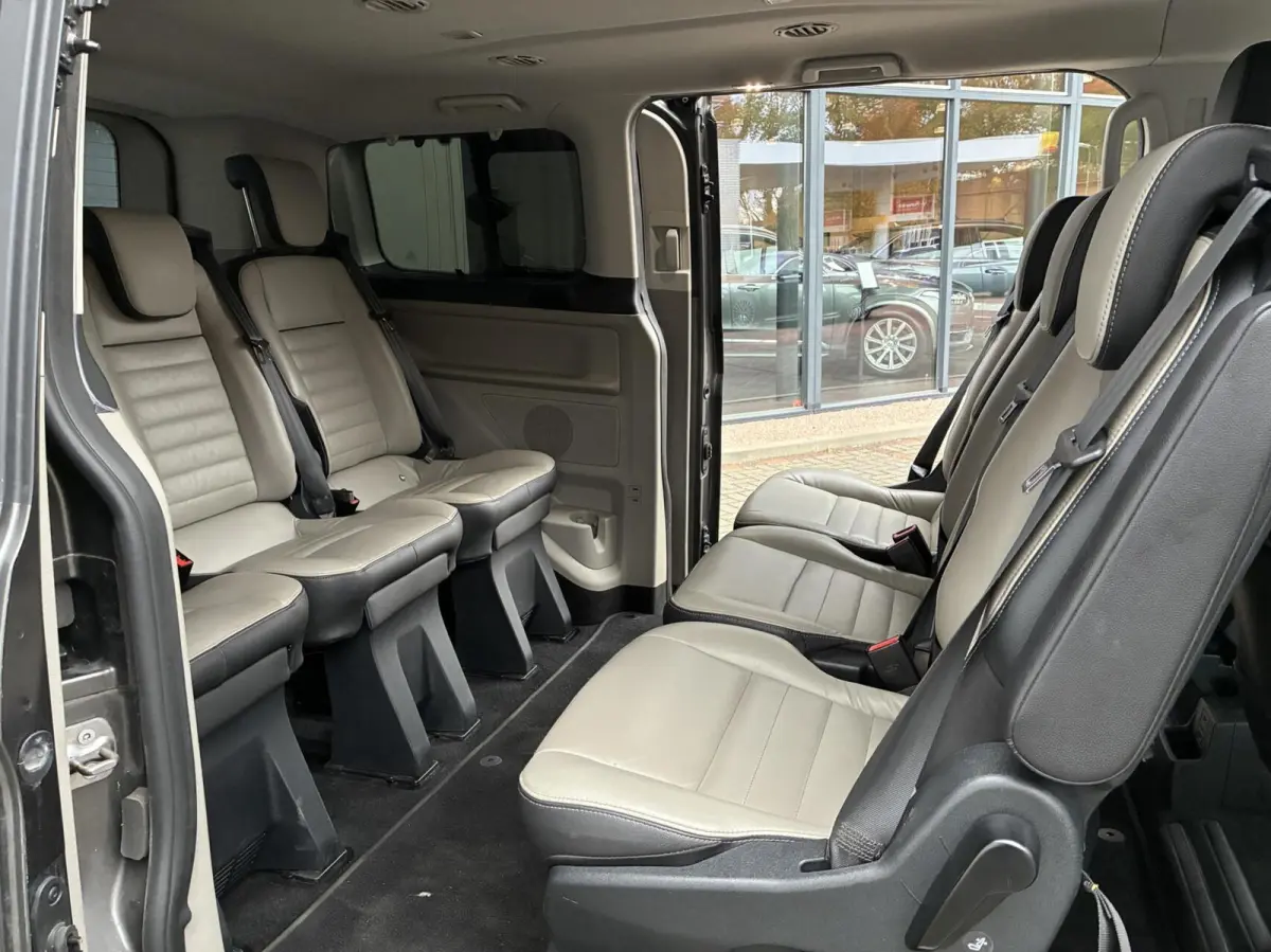 Tourneo 320 1.0 AUTOM PHEV 8 PERSOONS 21 EERSTE EIGENAAR VOL OPTIES LED CARPLAY LEER CAMERA PDC CRUISE