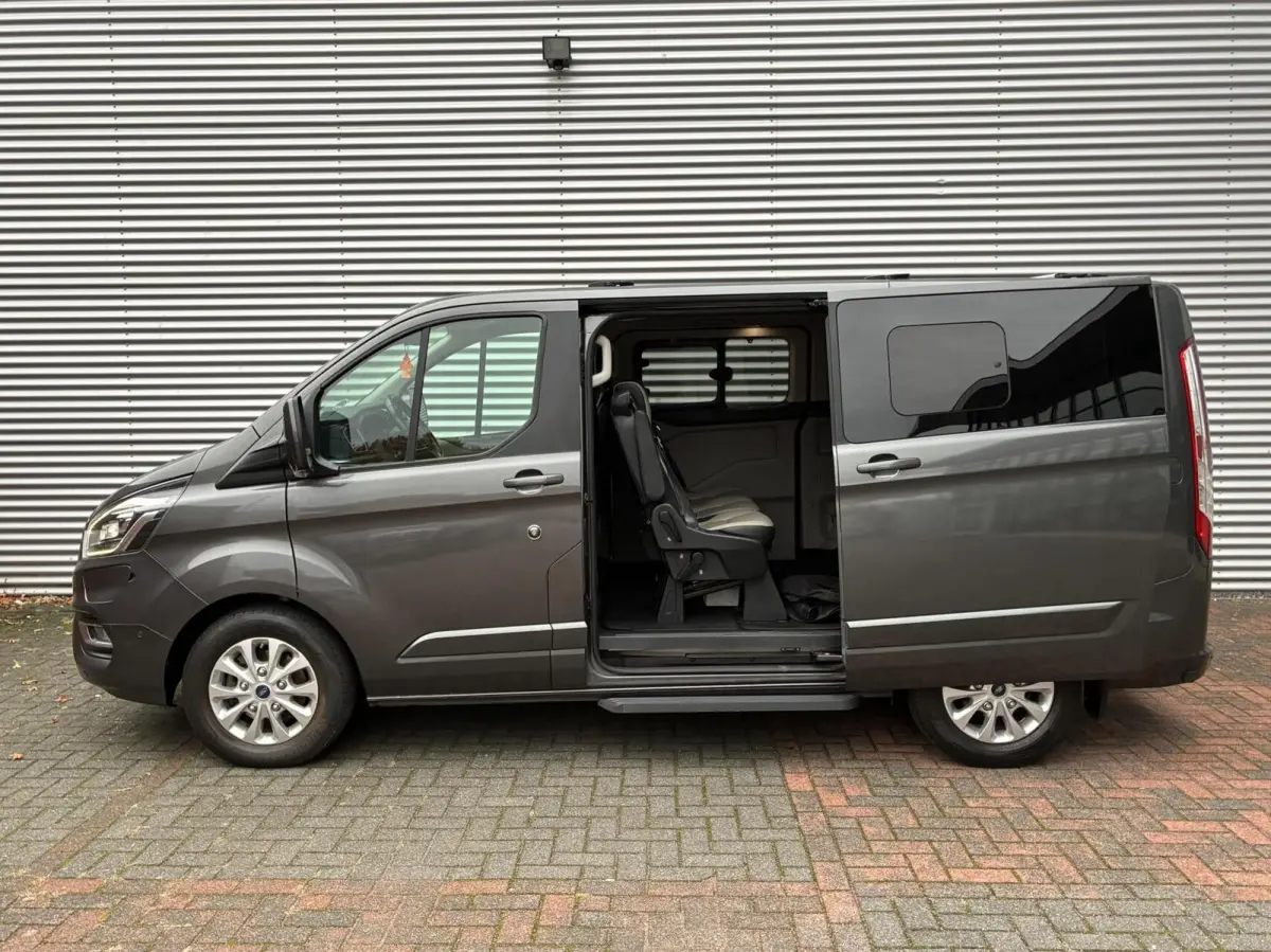 Tourneo 320 1.0 AUTOM PHEV 8 PERSOONS 21 EERSTE EIGENAAR VOL OPTIES LED CARPLAY LEER CAMERA PDC CRUISE