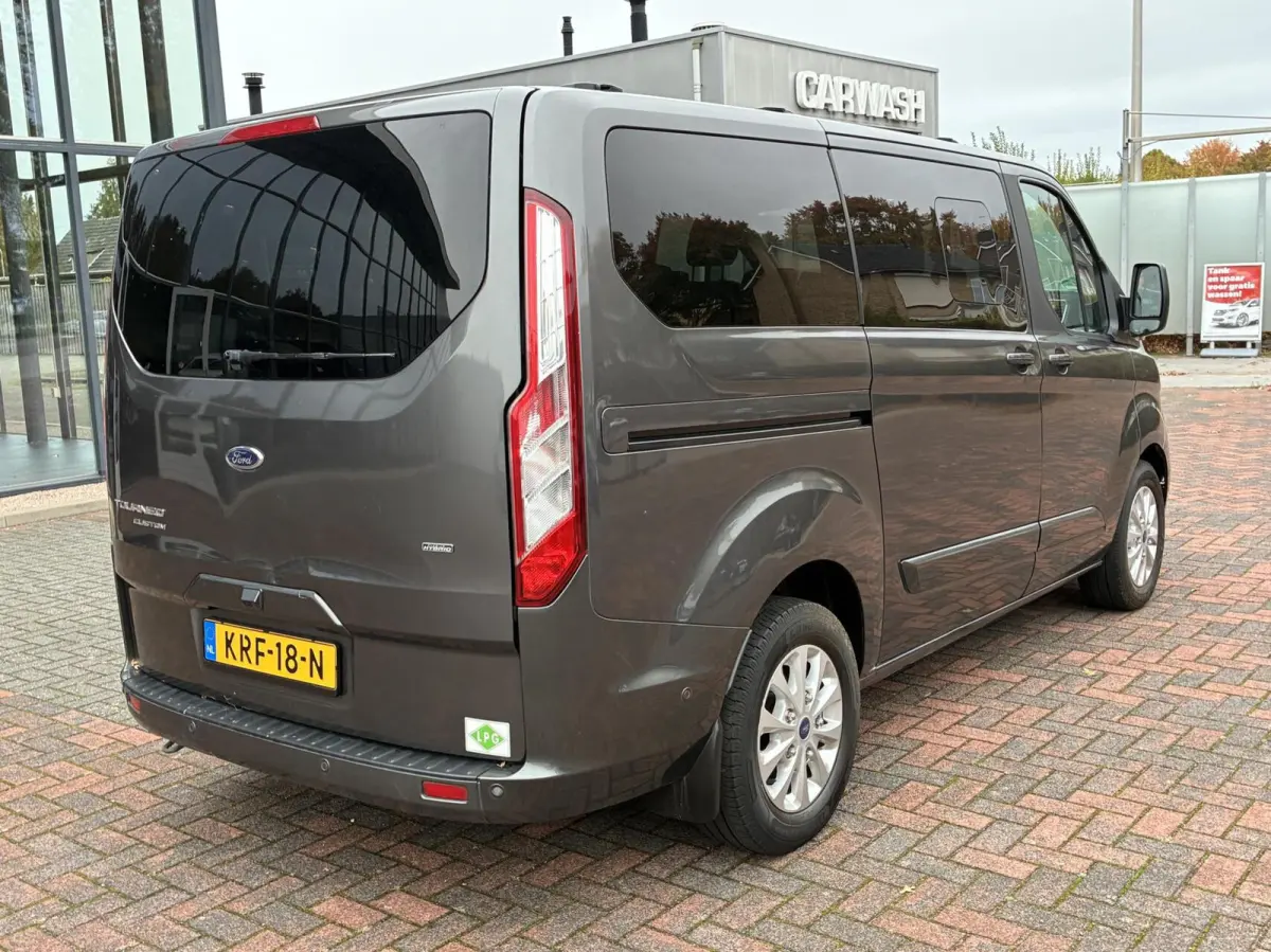Tourneo 320 1.0 AUTOM PHEV 8 PERSOONS 21 EERSTE EIGENAAR VOL OPTIES LED CARPLAY LEER CAMERA PDC CRUISE
