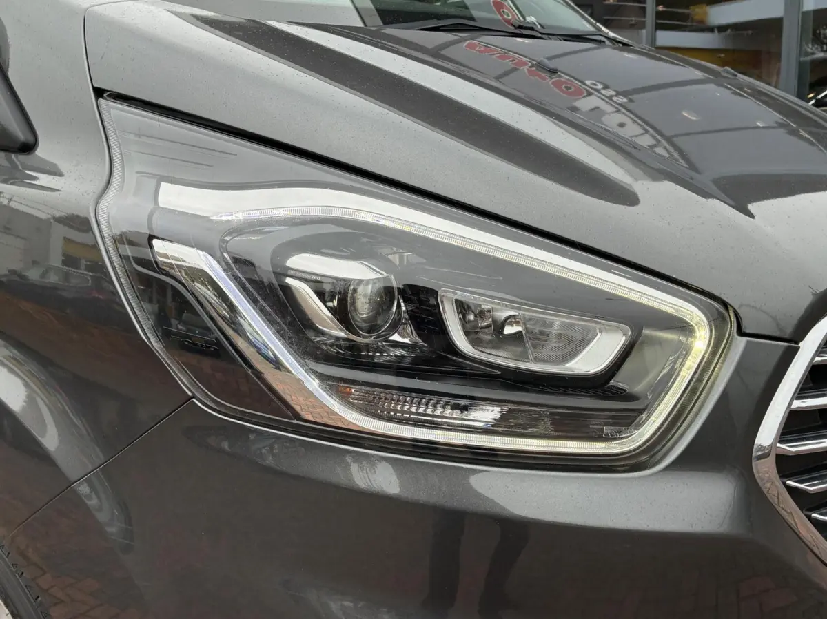 Tourneo 320 1.0 AUTOM PHEV 8 PERSOONS 21 EERSTE EIGENAAR VOL OPTIES LED CARPLAY LEER CAMERA PDC CRUISE