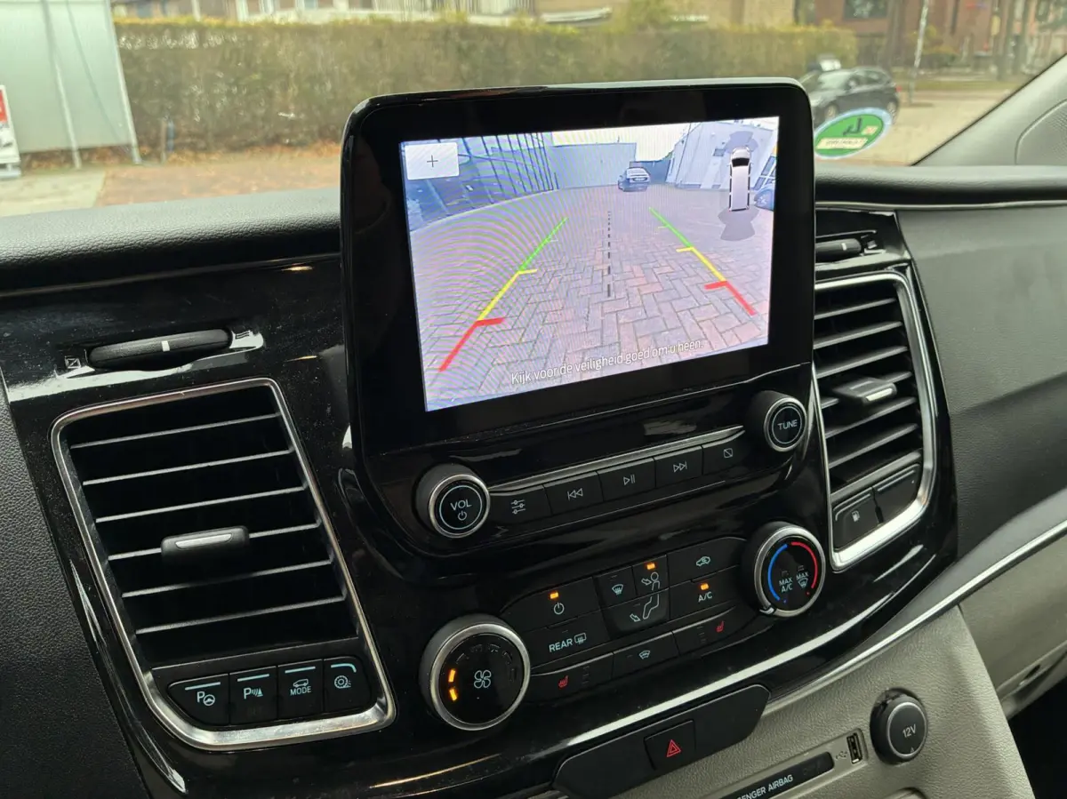 Tourneo 320 1.0 AUTOM PHEV 8 PERSOONS 21 EERSTE EIGENAAR VOL OPTIES LED CARPLAY LEER CAMERA PDC CRUISE
