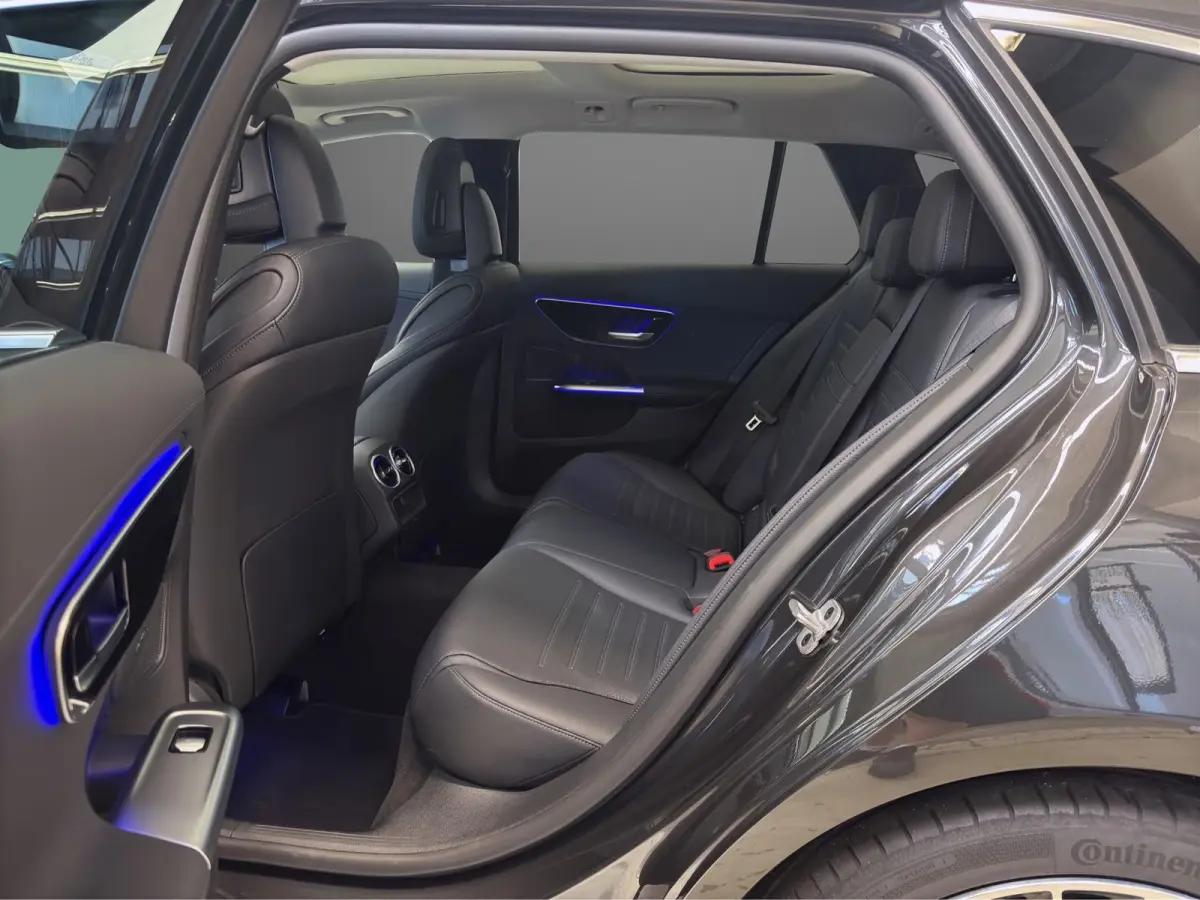 300e AMG ** HIGH LED, NAVI+, PANO, MEMORY, WINTER, 19-inch LMV ** UNFALLFREI - Ex. MB-AG ** ** INFORMEER OOK NAAR ONZE AANTREKKELIJKE FINANCIAL-LEASE TARIEVEN **