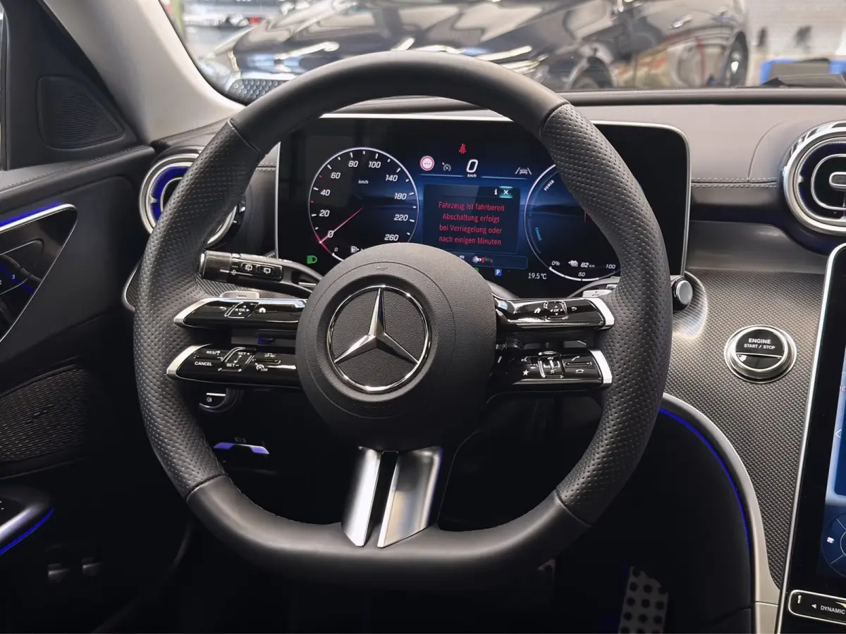 300e AMG ** HIGH LED, NAVI+, PANO, MEMORY, WINTER, 19-inch LMV ** UNFALLFREI - Ex. MB-AG ** ** INFORMEER OOK NAAR ONZE AANTREKKELIJKE FINANCIAL-LEASE TARIEVEN **