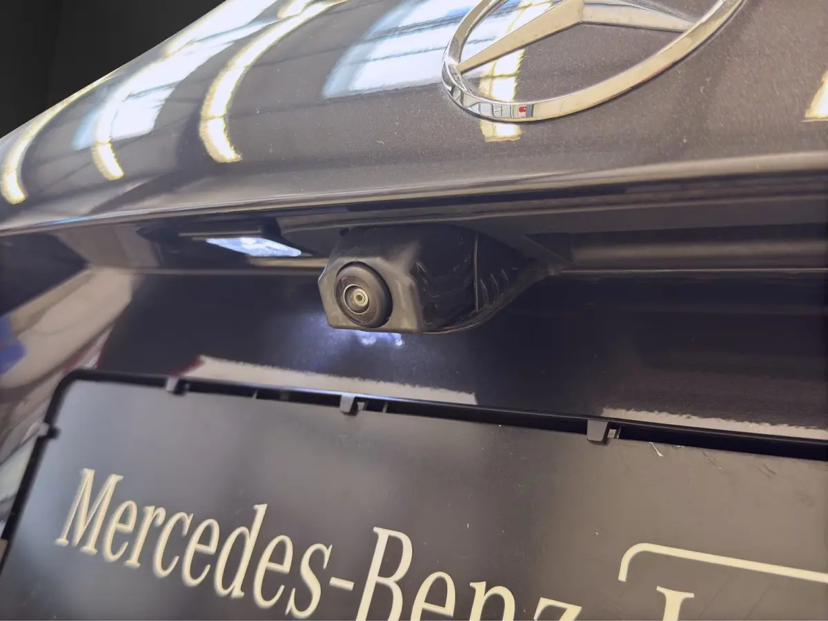 300e AMG ** HIGH LED, NAVI+, PANO, MEMORY, WINTER, 19-inch LMV ** UNFALLFREI - Ex. MB-AG ** ** INFORMEER OOK NAAR ONZE AANTREKKELIJKE FINANCIAL-LEASE TARIEVEN **