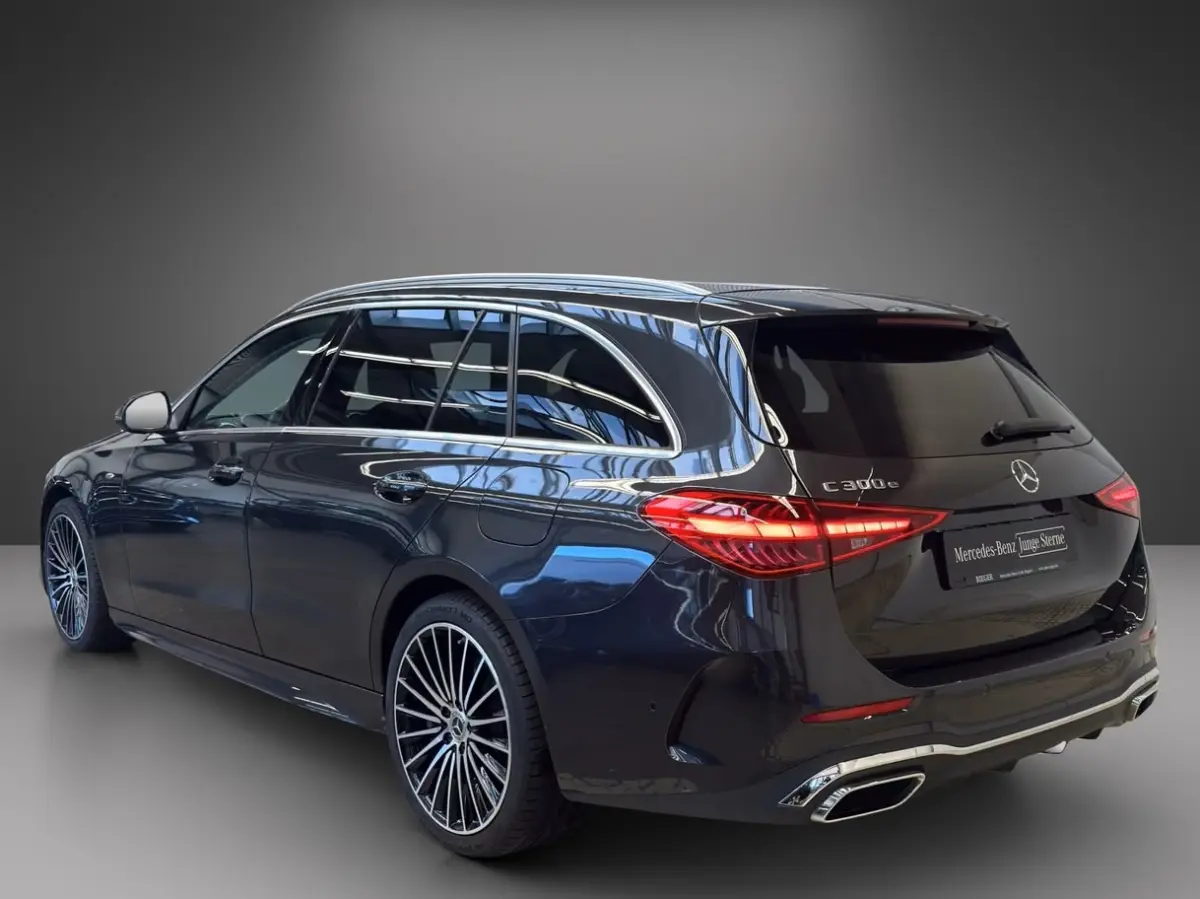 300e AMG ** HIGH LED, NAVI+, PANO, MEMORY, WINTER, 19-inch LMV ** UNFALLFREI - Ex. MB-AG ** ** INFORMEER OOK NAAR ONZE AANTREKKELIJKE FINANCIAL-LEASE TARIEVEN **