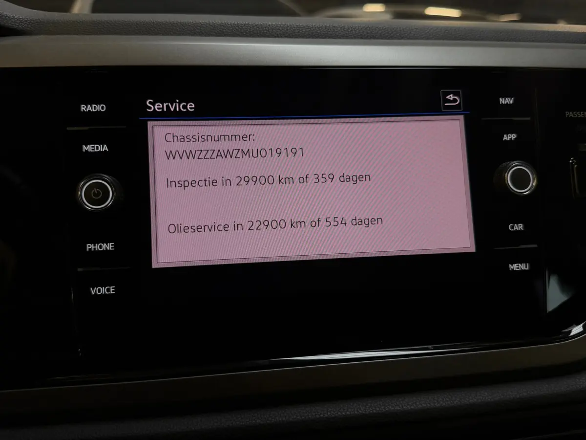 1.0 TSI Highline Business |AUTOMAAT|CARPLAY|PDC|STOELVERWARMING|