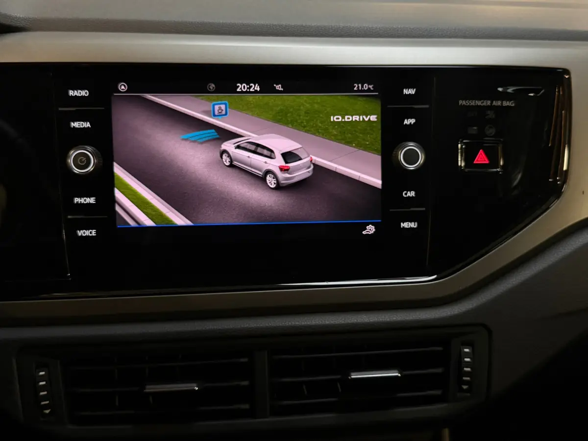 1.0 TSI Highline Business |AUTOMAAT|CARPLAY|PDC|STOELVERWARMING|