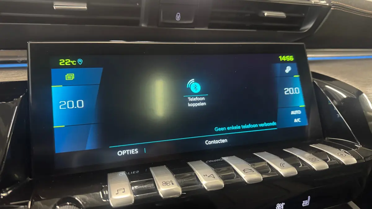 1.6 HYBRID 225PK GT PACK AUTOMAAT / NAVI / LEDER / CLIMA / PDC / 18" LMV / CAMERA / KEYLESS / PANO. DAK  / I-COCKPIT / FULL-LED / WINTERPAKKET / FOCAL AUDIO / ADAPT. CRUISECONTROL / FULL-OPT