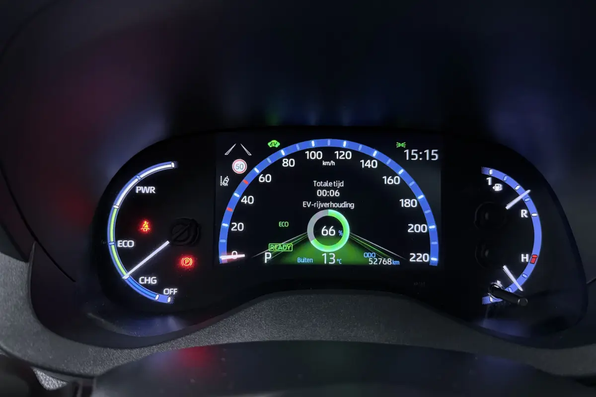 1.5 Hybrid Launch Edition (PANORAMADAK, TREKHAAK, CAMERA, STOELVERWARMING)
