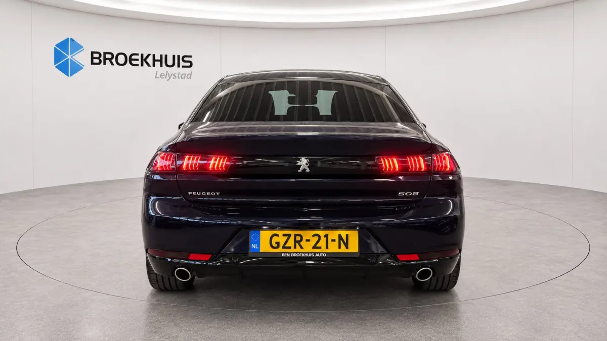 1.6 HYBRID 225PK GT PACK AUTOMAAT / NAVI / LEDER / CLIMA / PDC / 18" LMV / CAMERA / KEYLESS / PANO. DAK / I-COCKPIT / FULL-LED / WINTERPAKKET / FOCAL AUDIO / ADAPT. CRUISECONTROL / FULL-OPTI