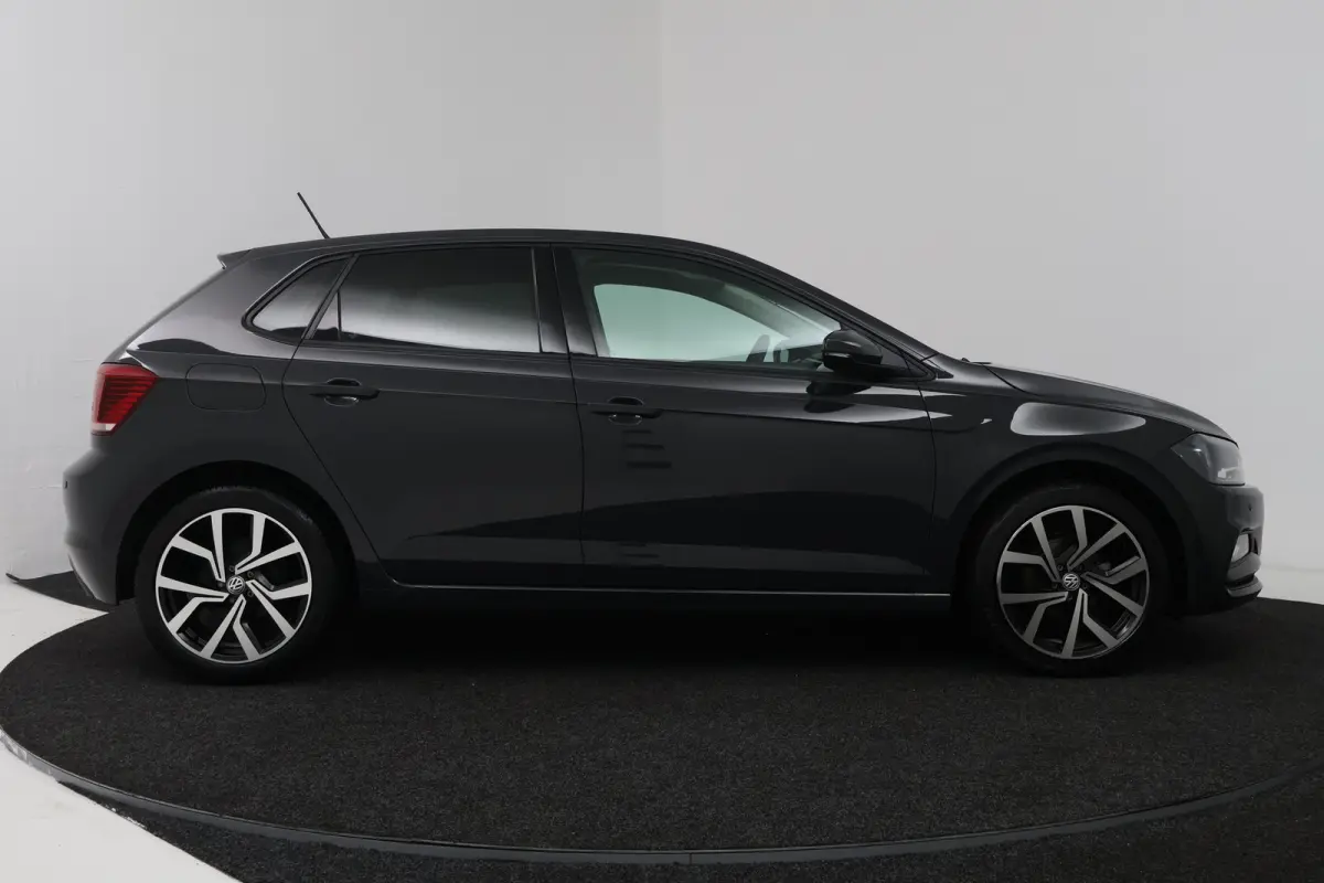 1.0 TSI Beats (CAMERA, CRUISE CONTROL, NAVIGATIE CARPLAY, PARKEERSENSOREN)