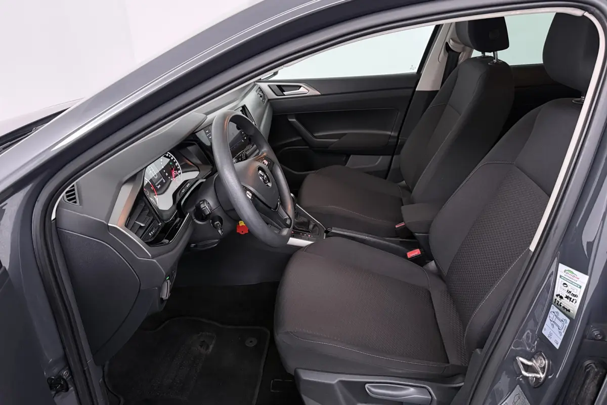 1.0 TSI Beats (CAMERA, CRUISE CONTROL, NAVIGATIE CARPLAY, PARKEERSENSOREN)