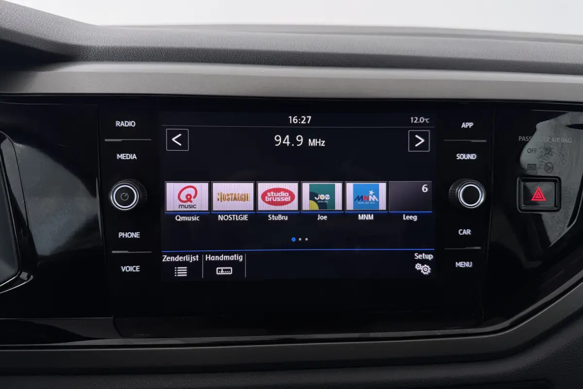 1.0 TSI Beats (CAMERA, CRUISE CONTROL, NAVIGATIE CARPLAY, PARKEERSENSOREN)