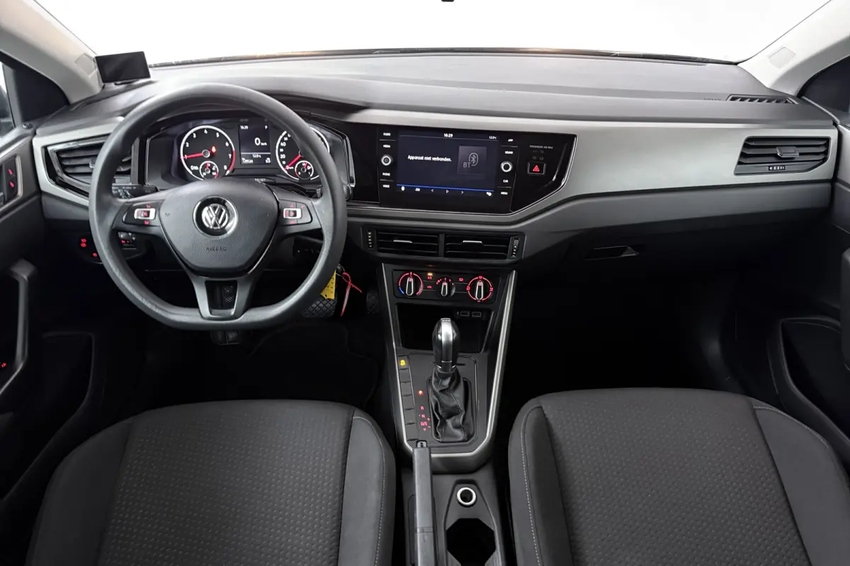 1.0 TSI Beats (CAMERA, CRUISE CONTROL, NAVIGATIE CARPLAY, PARKEERSENSOREN)