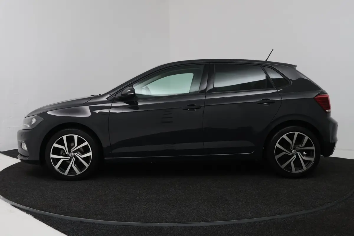 1.0 TSI Beats (CAMERA, CRUISE CONTROL, NAVIGATIE CARPLAY, PARKEERSENSOREN)