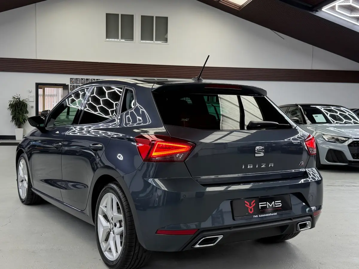 1.0 TSI FR Pakket CarPlay Camera