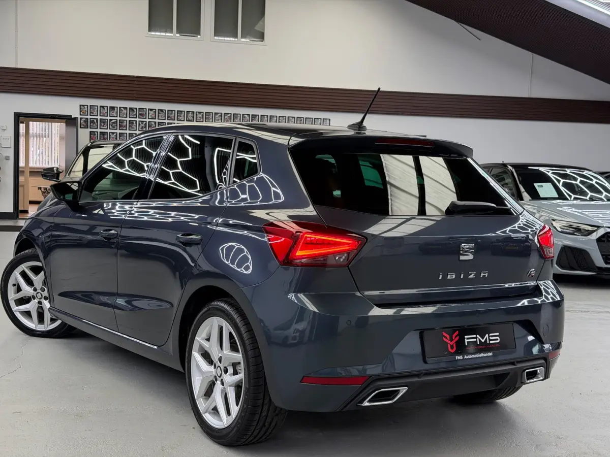 1.0 TSI FR Pakket CarPlay Camera