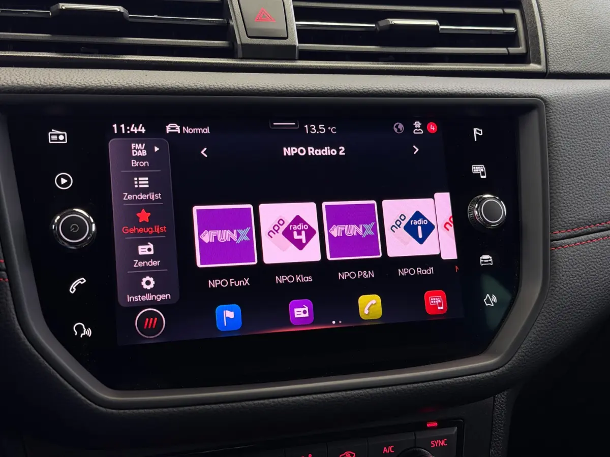 1.0 TSI FR Pakket CarPlay Camera