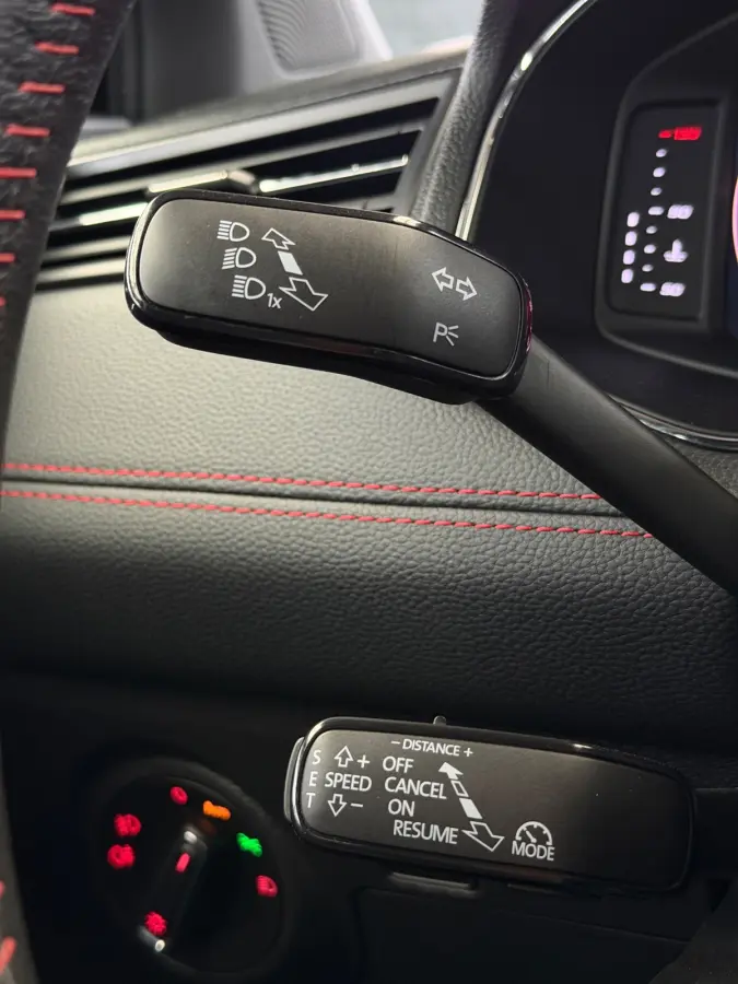 1.0 TSI FR Pakket CarPlay Camera