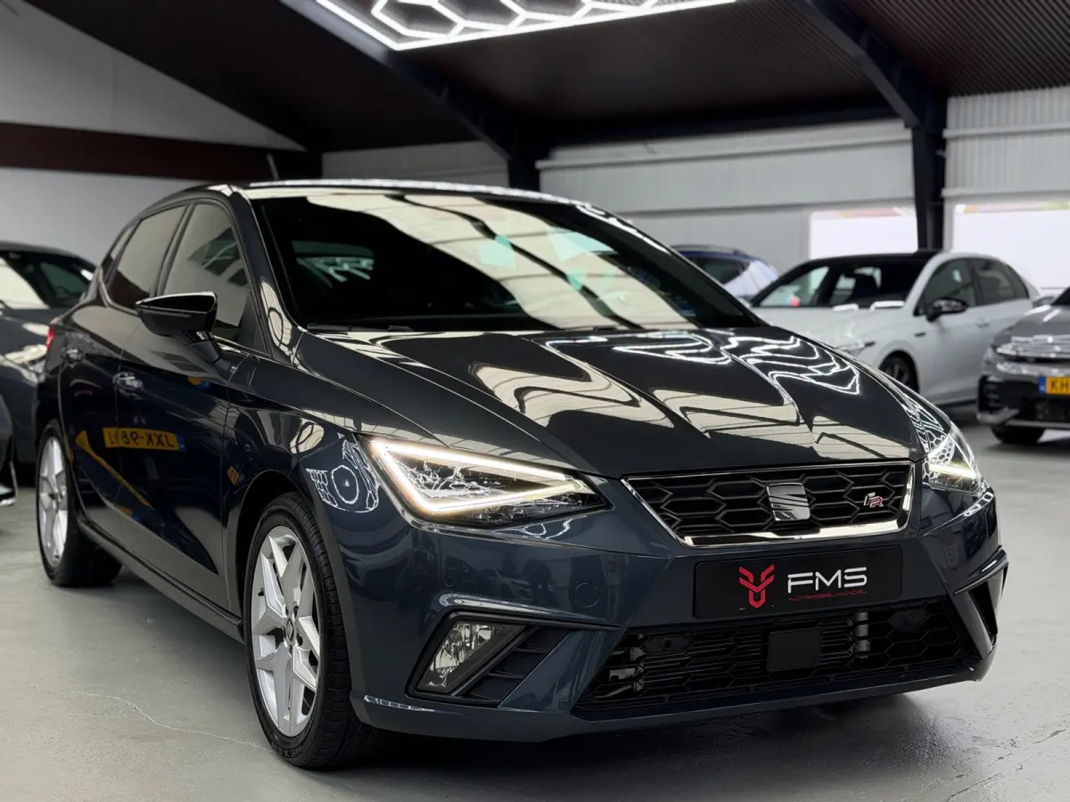 1.0 TSI FR Pakket CarPlay Camera