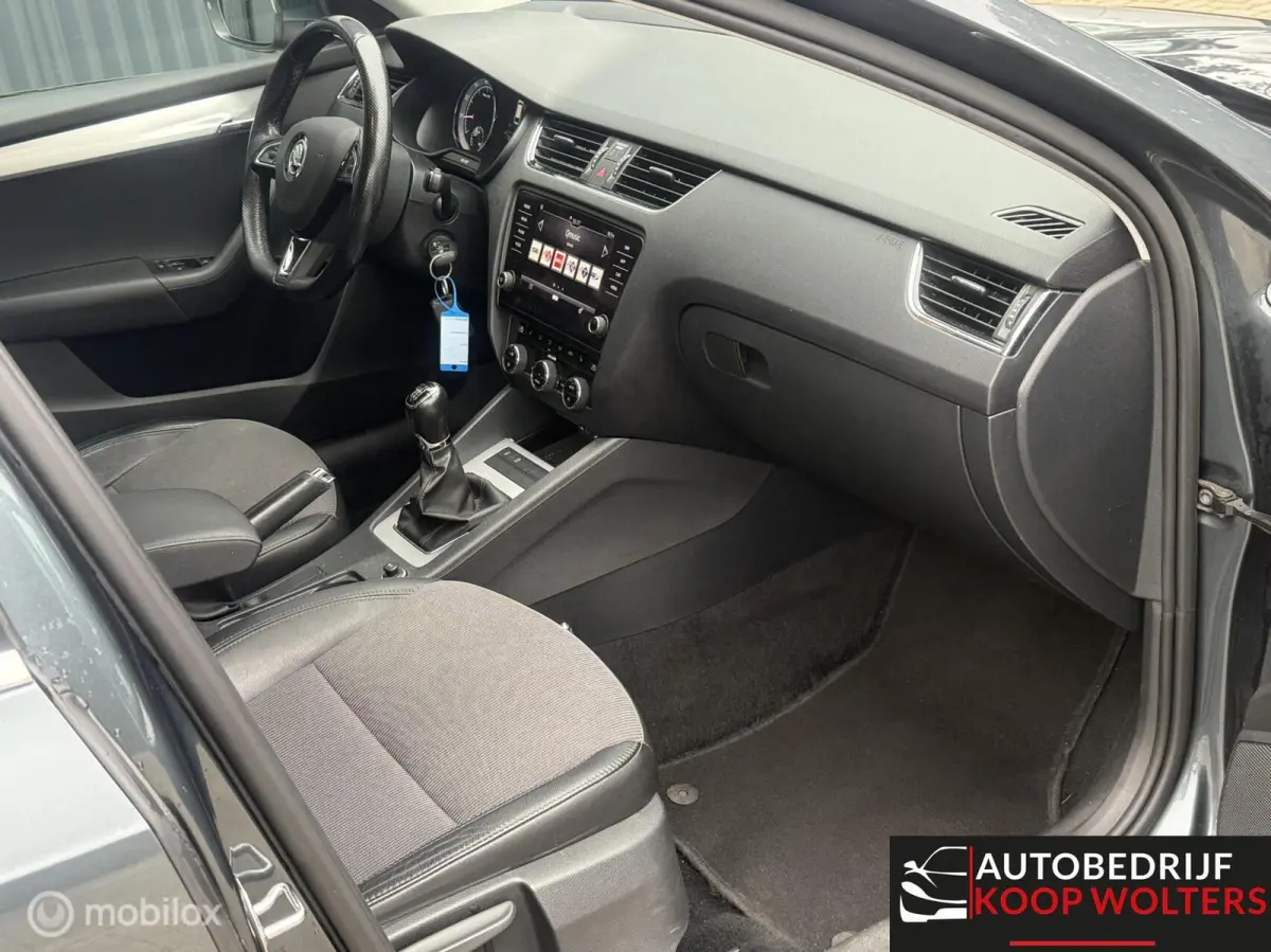 1.0 TSI Business NAVI LED
