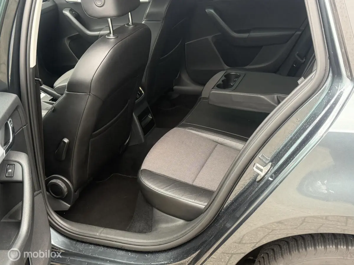 1.0 TSI Business NAVI LED