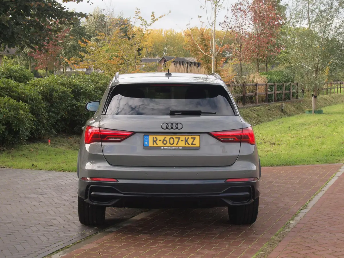 35 TFSI edition one | S-Line | Camera | Sfeerverlichting | Virtual Cockpit | ACC | Apple Carplay |