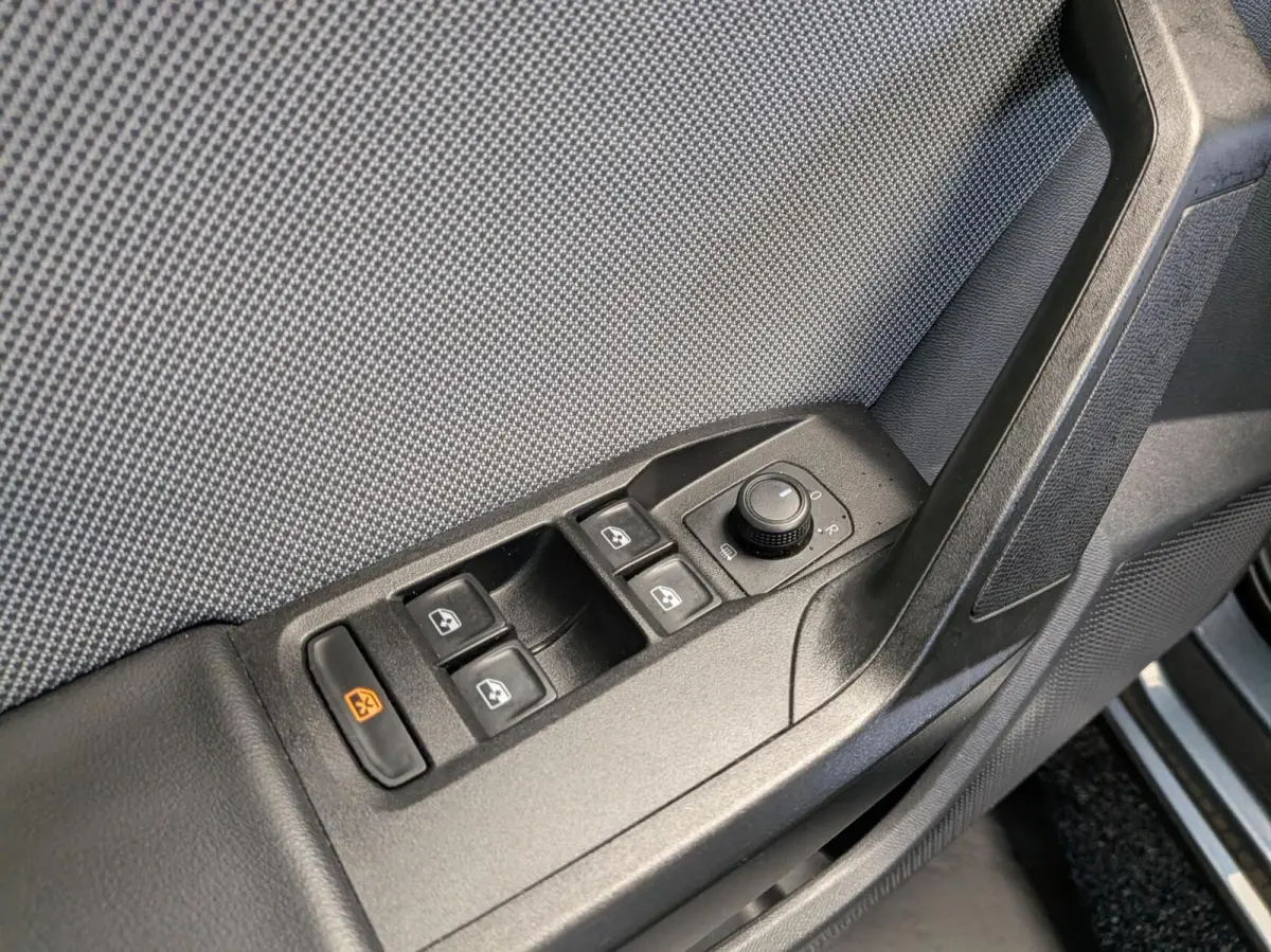 1.0 EcoTSI Style Business Intense