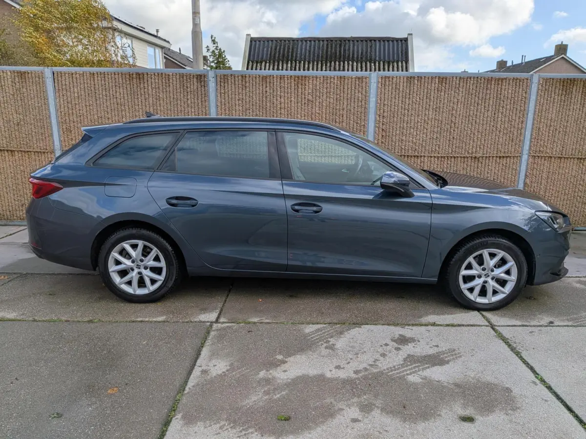 1.0 EcoTSI Style Business Intense