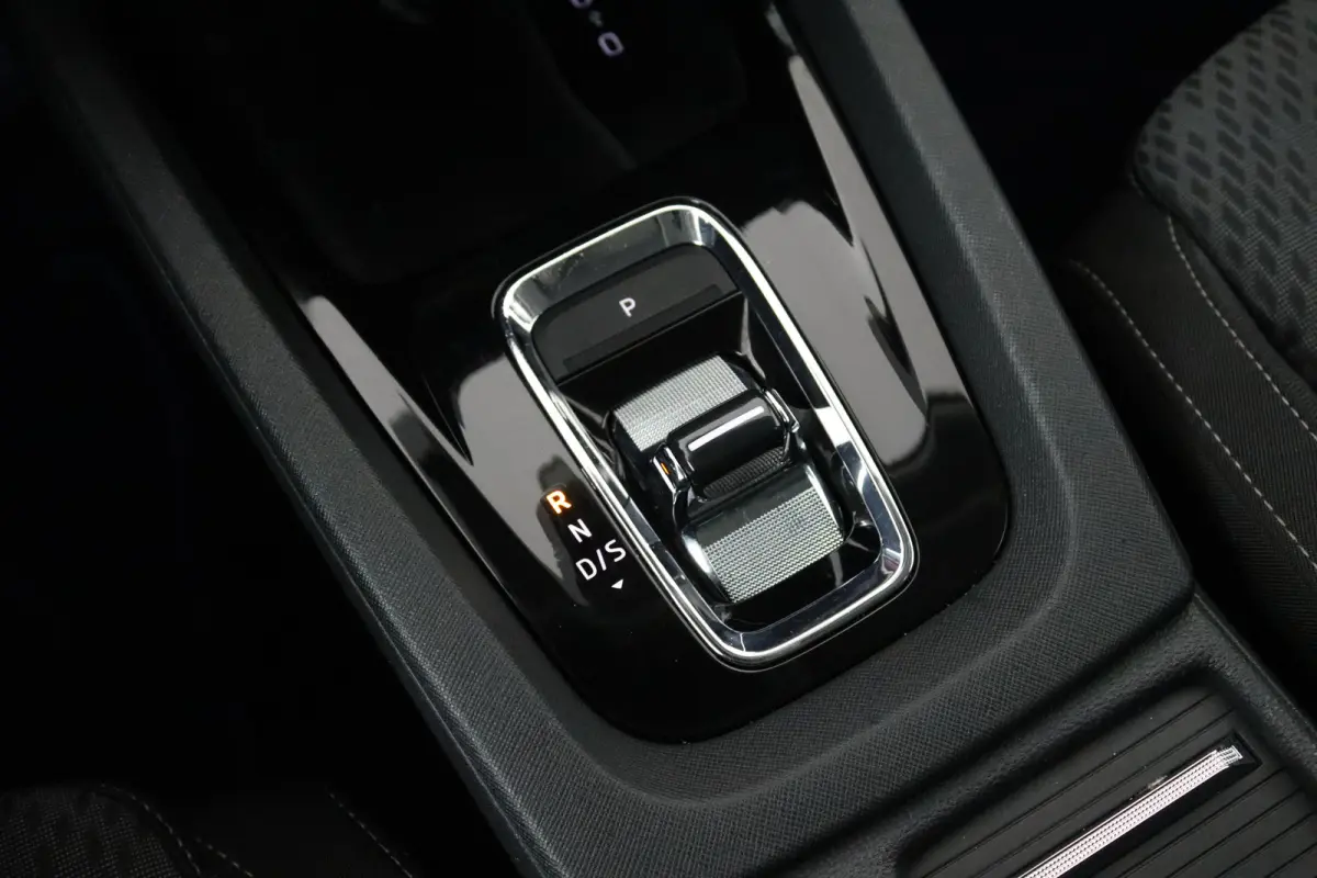 1.5 e-TSI Business Edition Plus (TREKHAAK, STOELVERWARMING, SFEERVERLICHTING, CAMERA)