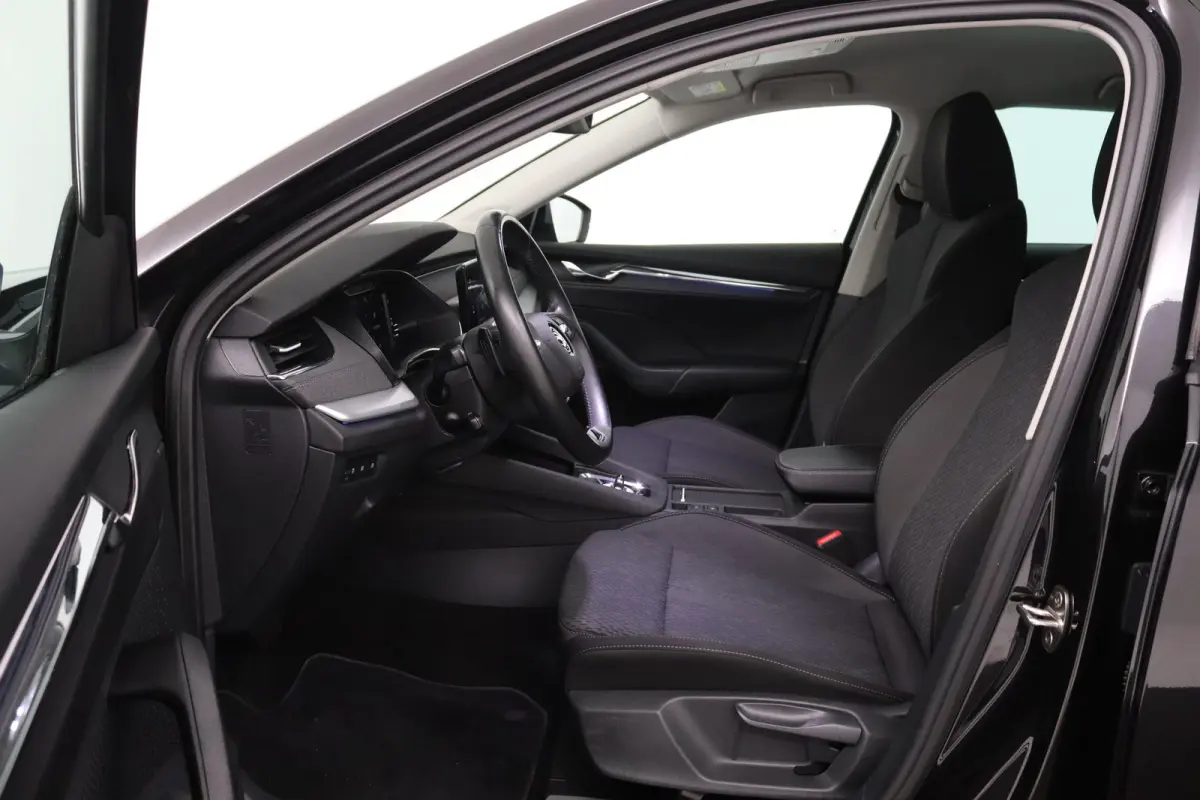 1.5 e-TSI Business Edition Plus (TREKHAAK, STOELVERWARMING, SFEERVERLICHTING, CAMERA)