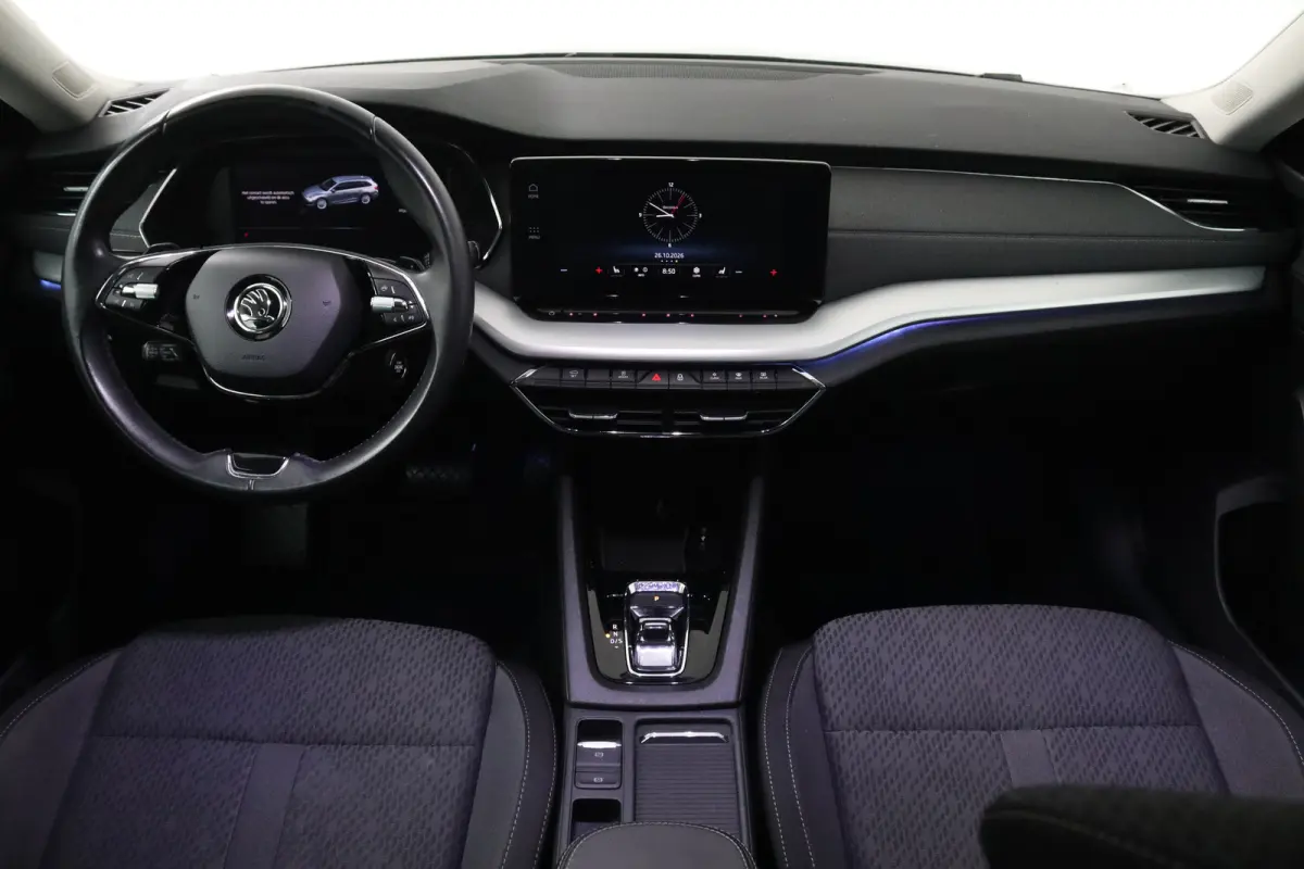 1.5 e-TSI Business Edition Plus (TREKHAAK, STOELVERWARMING, SFEERVERLICHTING, CAMERA)