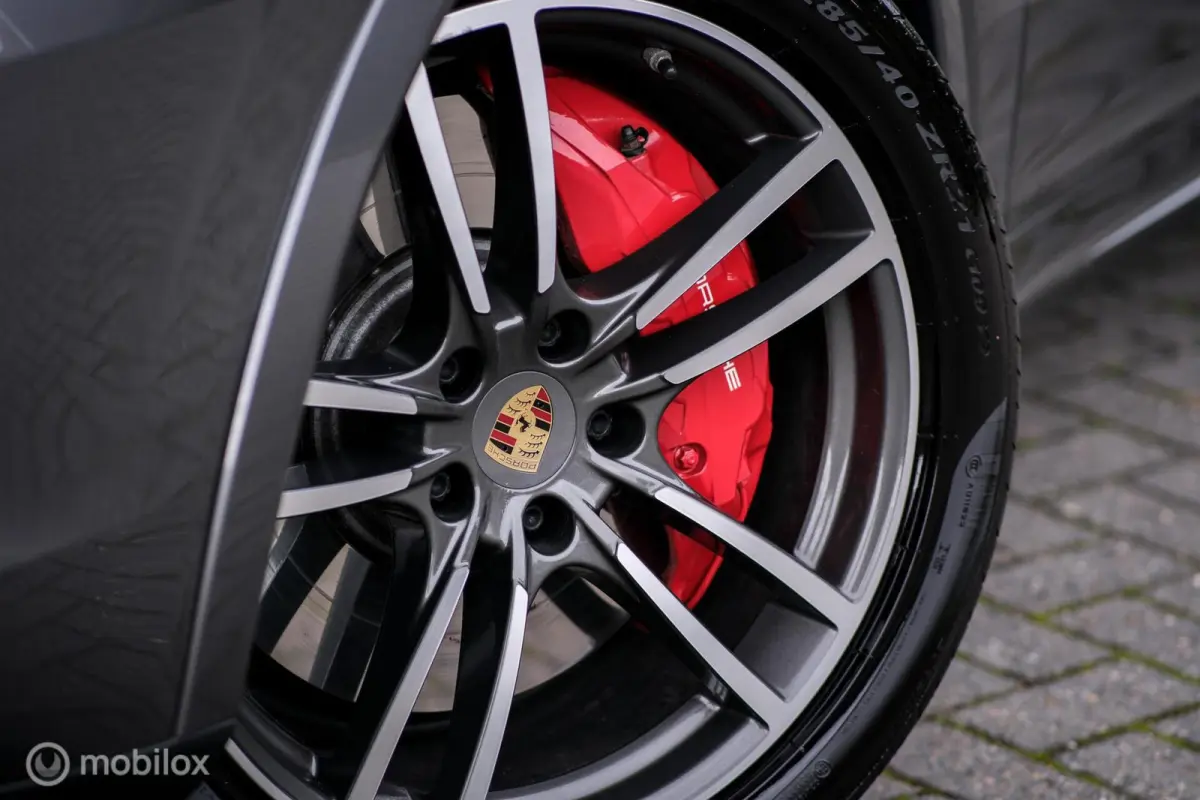 4.0 Turbo 550 pk | PDLS+ | PSCB | Sport Chrono + | Alcantara | Trekhaak | Panorama | Softclose | dubbel glas |