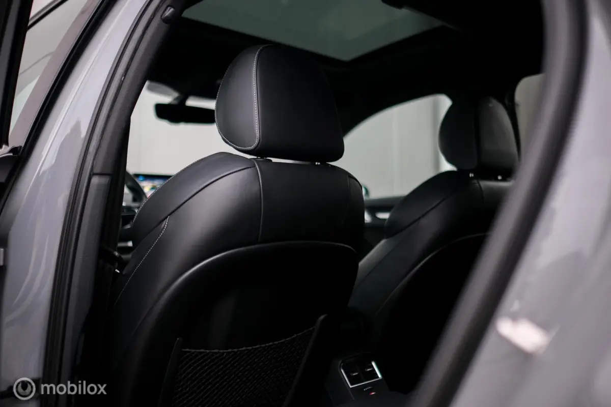 RS3 2.5 TFSI RS3 quattro | Nardo Grey | Miltek | Camera | Schuifdak | Matrixled | Leder | Stoelverwarming |