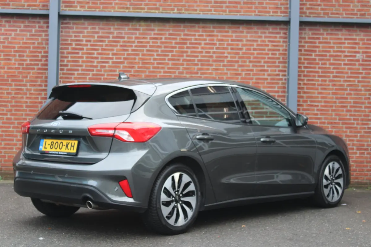 1.0 EcoBoost Titanium | B&O audio | Xenon / Led | Carplay/Andriod/Navi | Parkeersesoren |