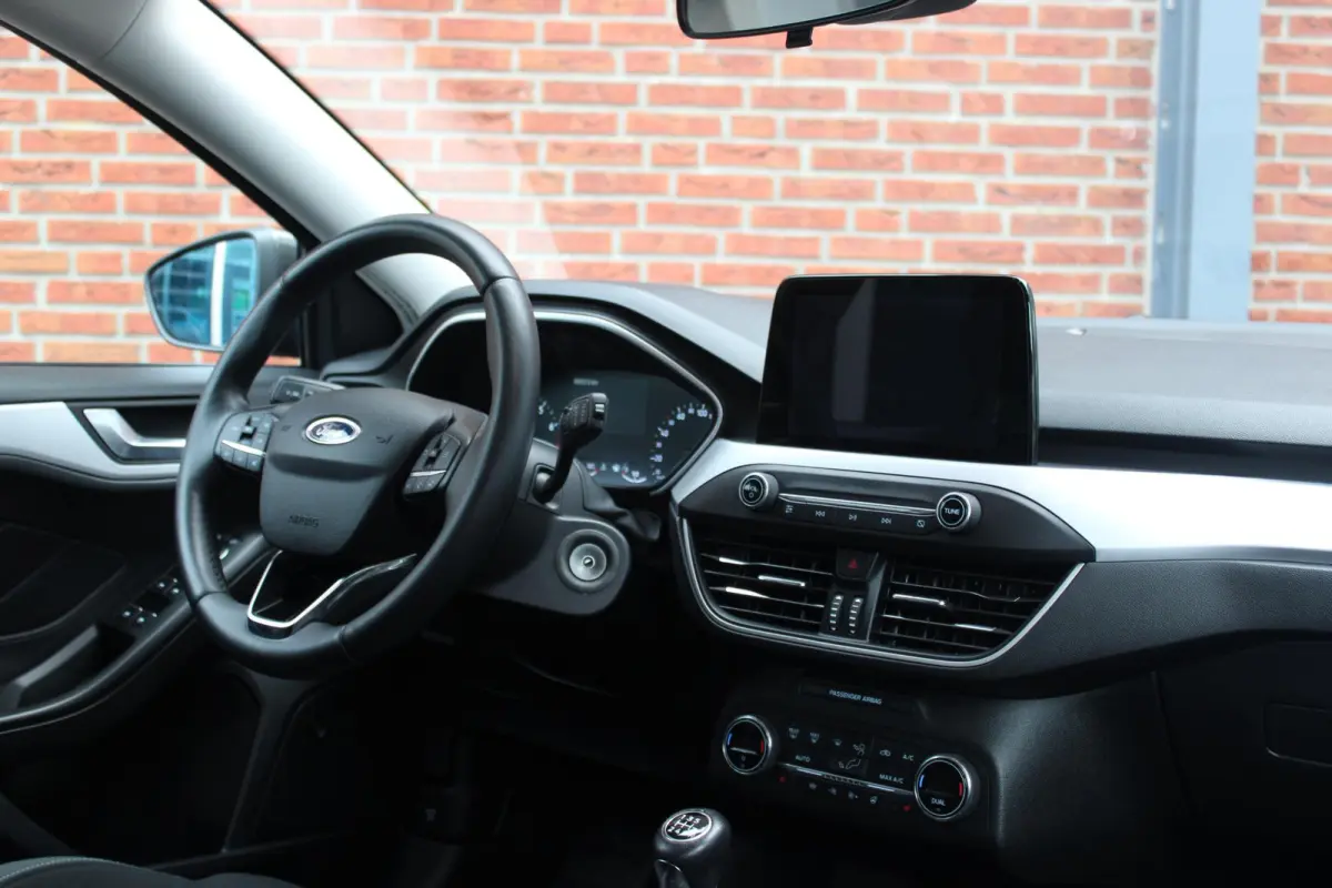 1.0 EcoBoost Titanium | B&O audio | Xenon / Led | Carplay/Andriod/Navi | Parkeersesoren |